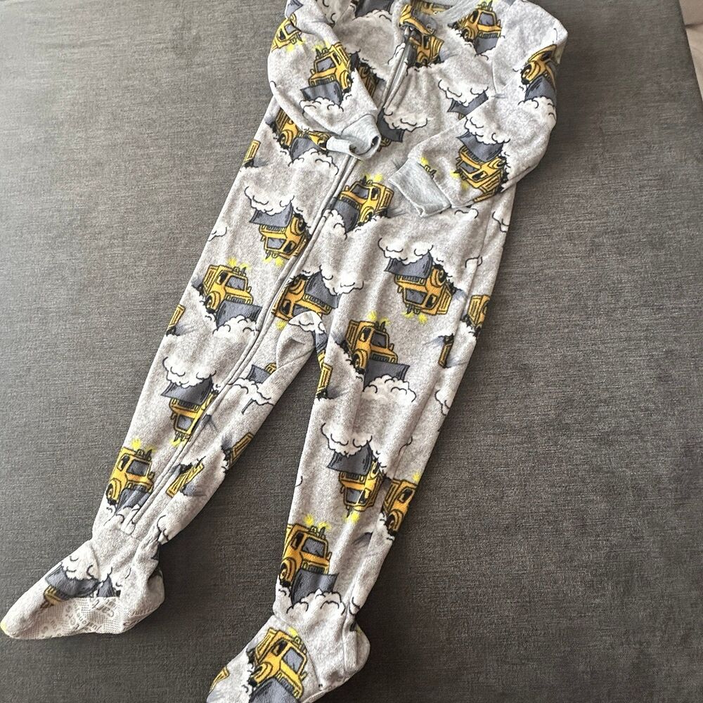 Carter’s fleece footed pajamas size 2T construction theme
